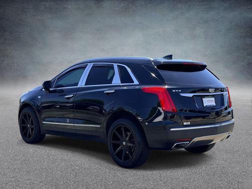 Stellar Black Metallic 2017 Cadillac XT5 Platinum