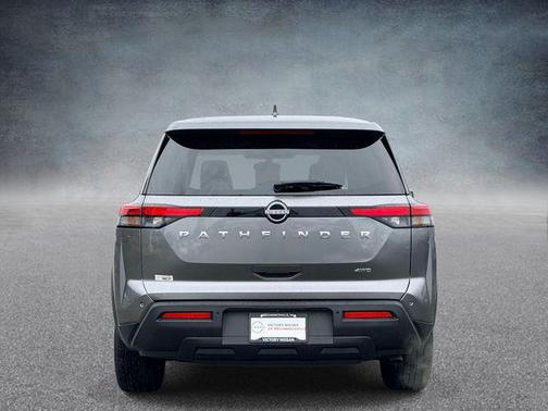 Gun Metallic 2022 Nissan Pathfinder S 4WD