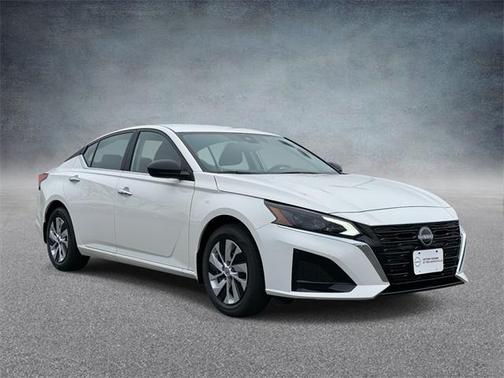 2025 Nissan Altima S FWD