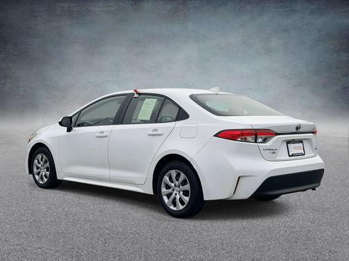 2025 Toyota Corolla Hybrid LE