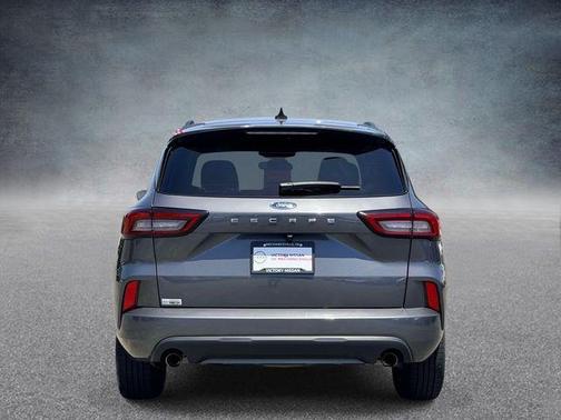 Carbonized Gray Metallic 2024 Ford Escape ST-Line