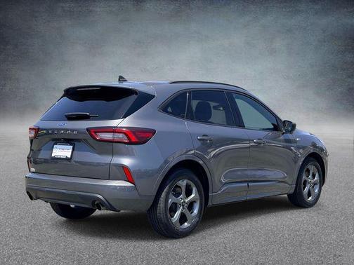 Carbonized Gray Metallic 2024 Ford Escape ST-Line