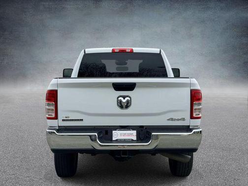 Bright White 2024 RAM 2500 Big Horn Crew Cab 4x4 6'4' Box
