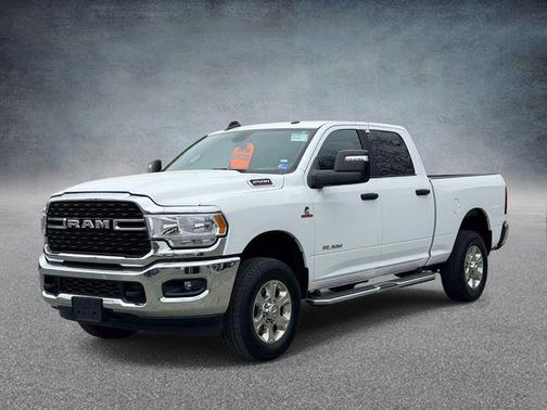 Bright White 2024 RAM 2500 Big Horn Crew Cab 4x4 6'4' Box