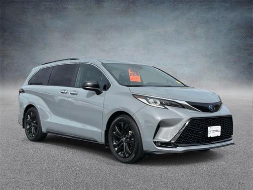 2023 Toyota Sienna XSE 7 Passenger