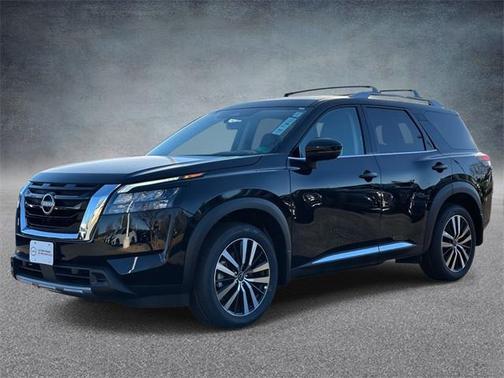 2025 Nissan Pathfinder Platinum FWD
