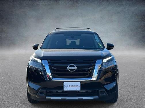 2025 Nissan Pathfinder Platinum FWD