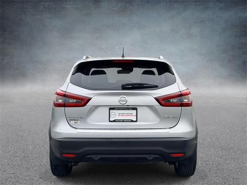 2022 Nissan Rogue Sport SV