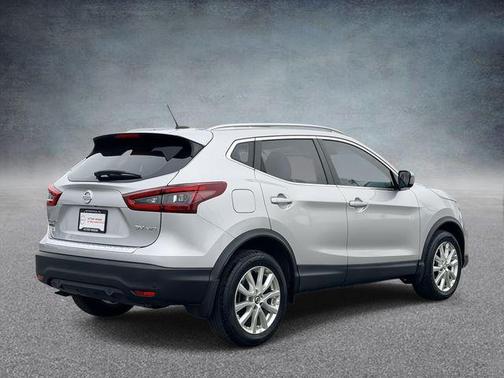 2022 Nissan Rogue Sport SV