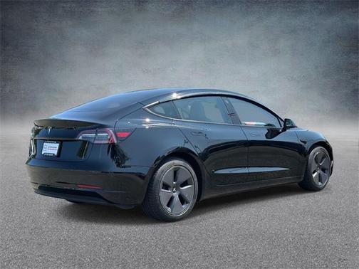 2022 Tesla Model 3 Standard Range