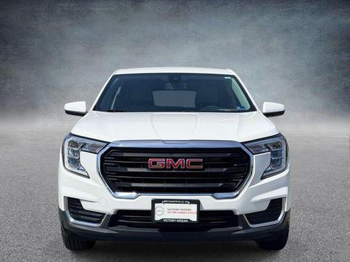 Summit White 2024 GMC Terrain SLE