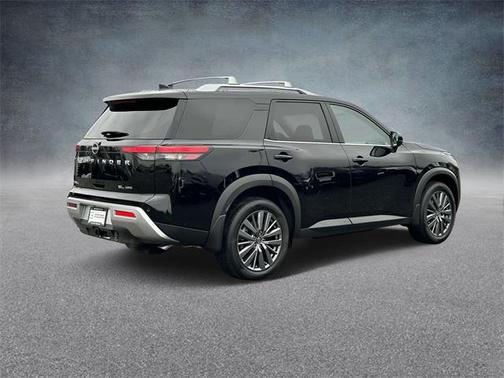 2025 Nissan Pathfinder SL 4WD