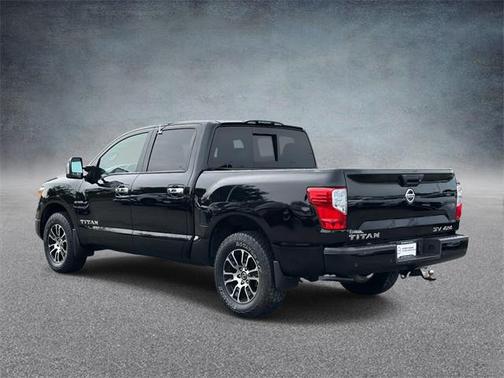 2021 Nissan Titan SV
