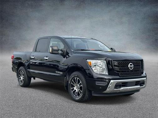 2021 Nissan Titan SV