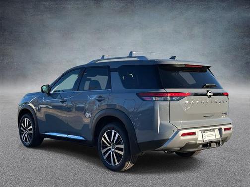 2025 Nissan Pathfinder Platinum 4WD
