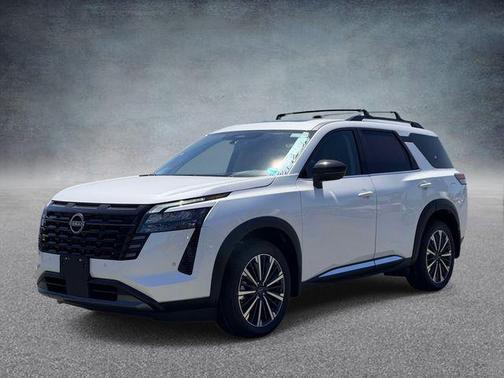 White Pearl 2026 Nissan Pathfinder Platinum