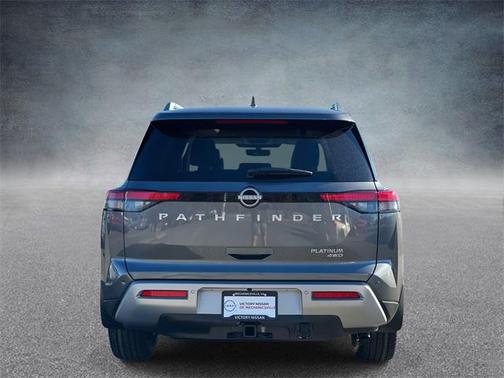 2025 Nissan Pathfinder Platinum 4WD