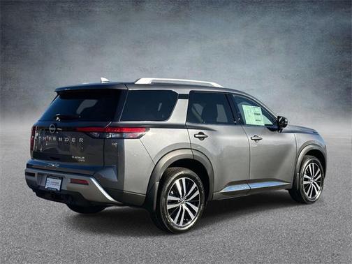 2025 Nissan Pathfinder Platinum 4WD