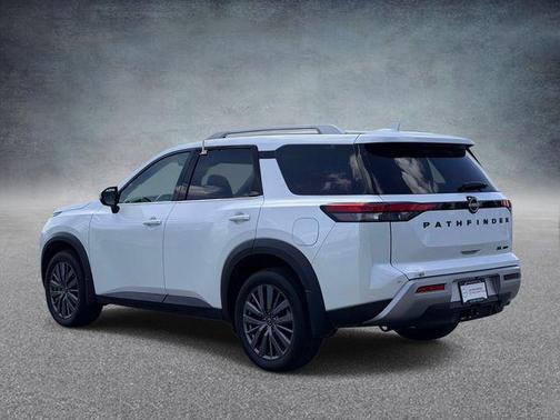 White 2025 Nissan Pathfinder SL 4WD