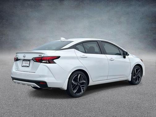 Aspen White 2025 Nissan Versa 1.6 S