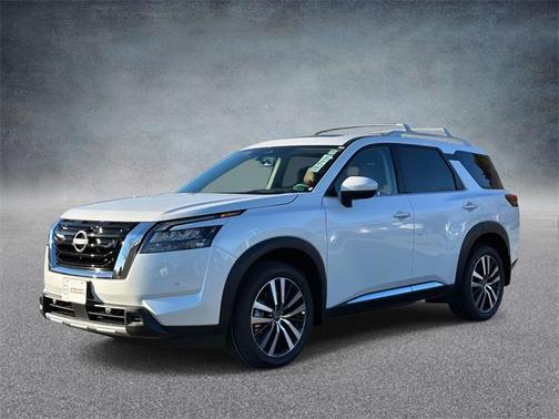 2025 Nissan Pathfinder Platinum 4WD