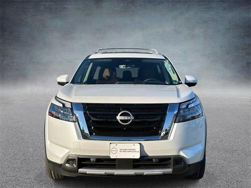2025 Nissan Pathfinder Platinum 4WD
