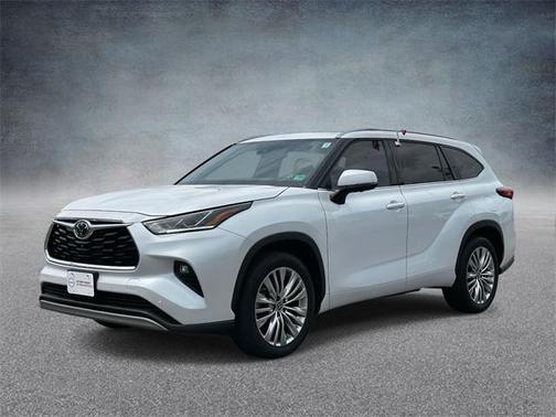 2023 Toyota Highlander Platinum