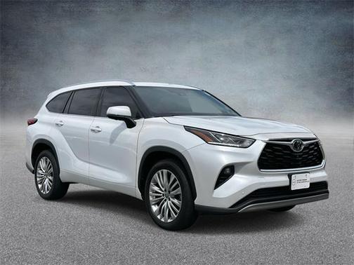2023 Toyota Highlander Platinum