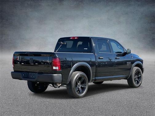 2024 RAM 1500 Classic Warlock Crew Cab 4x4 5'7' Box