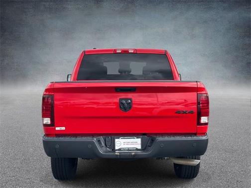 2024 RAM 1500 Classic Warlock Crew Cab 4x4 5'7' Box