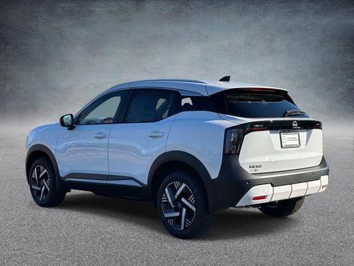 Fresh Powder 2026 Nissan Kicks SV
