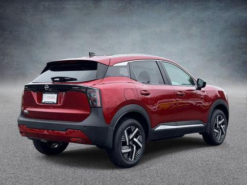 Scarlet 2026 Nissan Kicks SV