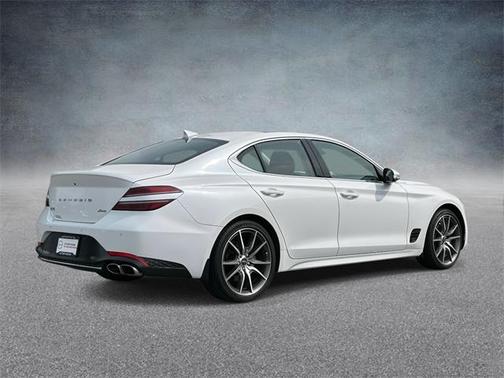 2022 Genesis G70 2.0T AWD