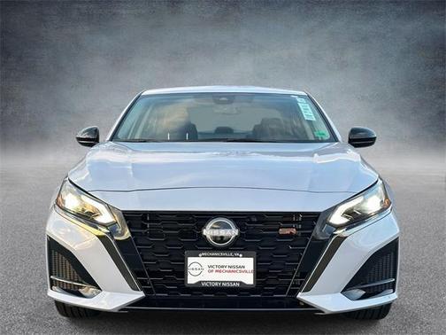 2025 Nissan Altima SR FWD