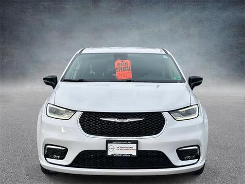 2024 Chrysler Pacifica Hybrid Select