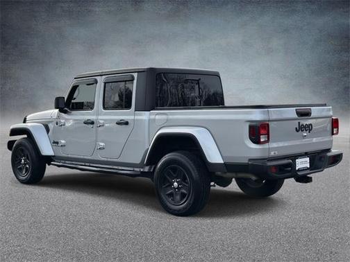 2022 Jeep Gladiator Sport S