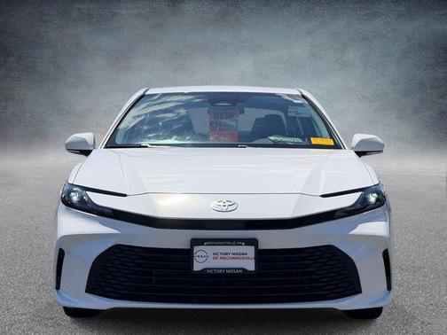 Ice 2026 Toyota Camry LE