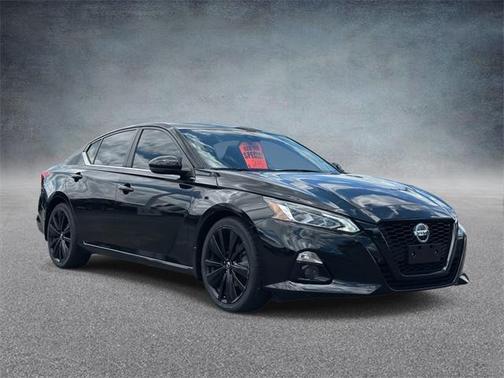 2022 Nissan Altima SR FWD