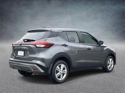2025 Nissan Kicks S