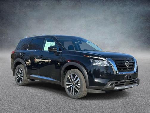 2025 Nissan Pathfinder Platinum 4WD