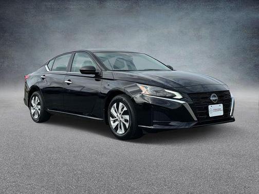 2025 Nissan Altima S FWD
