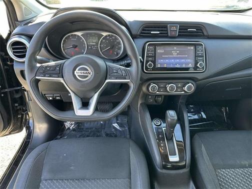 2020 Nissan Versa 1.6 S