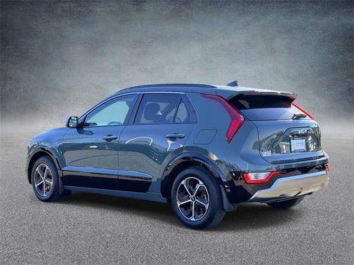 2025 Kia Niro SX
