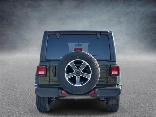 2023 Jeep Wrangler 4-Door Sahara