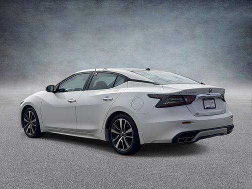 2023 Nissan Maxima SL