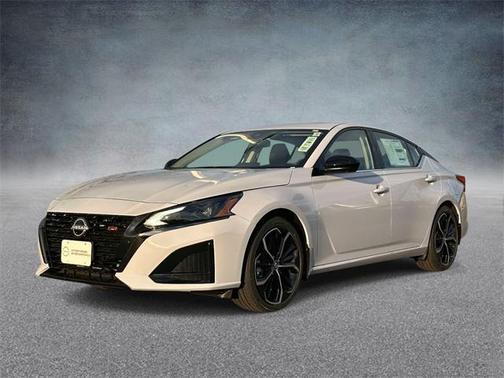 2025 Nissan Altima SR FWD