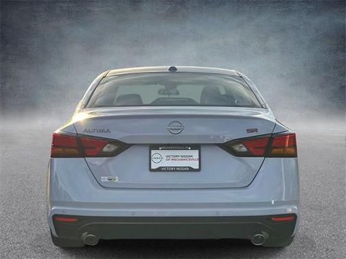 2025 Nissan Altima SR FWD