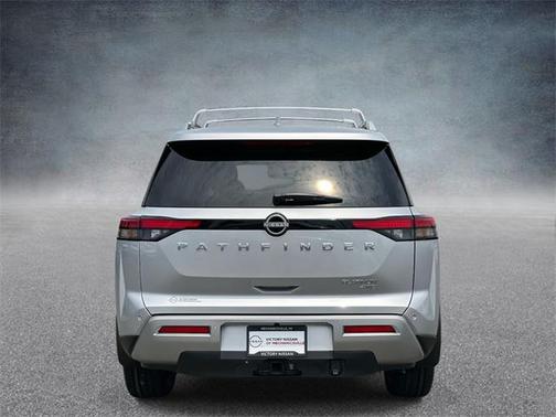 2025 Nissan Pathfinder Platinum 4WD