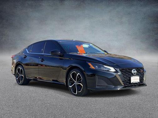 2024 Nissan Altima SR FWD