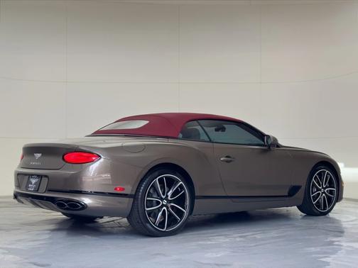 2024 Bentley Continental GT V8
